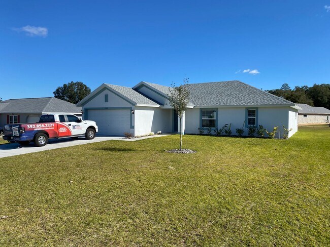 Building Photo - Desirable SW Ocala Neighborhood 3/2/2 **WON'T LAST**