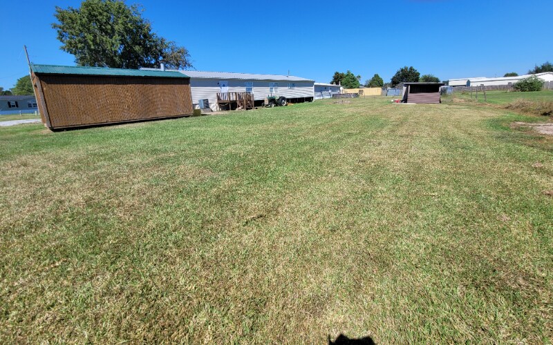 Building Photo - 135 Tesa Dr