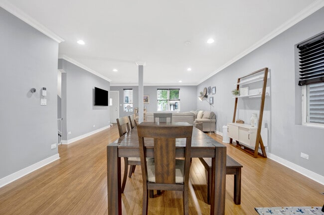 Building Photo - 1626 N Spaulding Ave