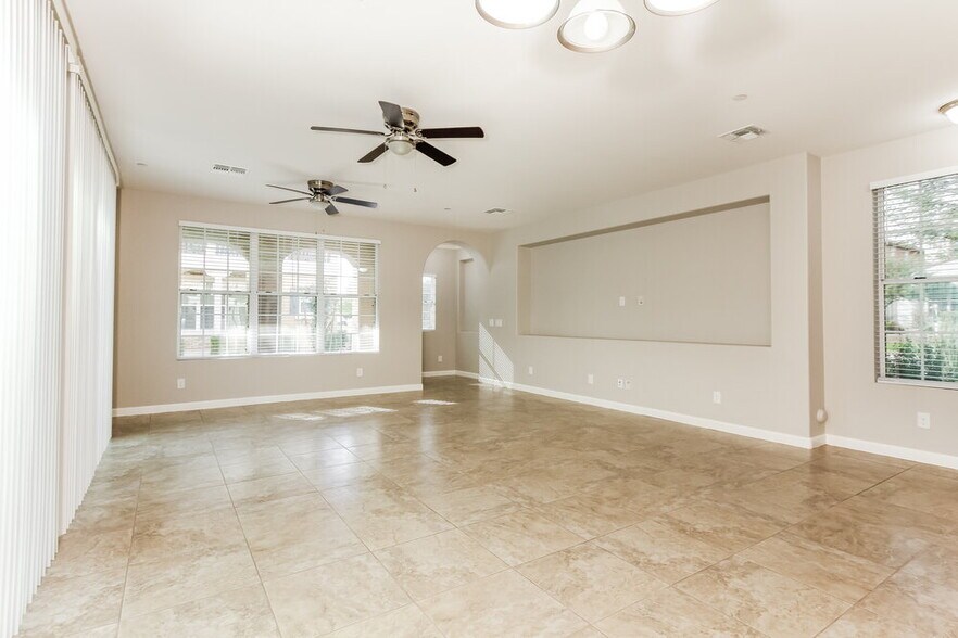 Building Photo - 29082 N 124th Ln