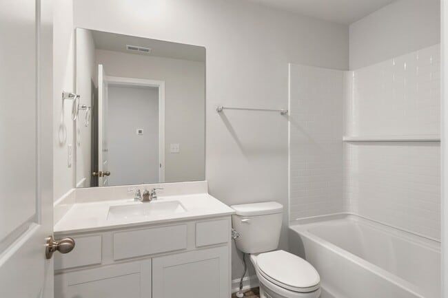 Building Photo - 128 Mattie Ct
