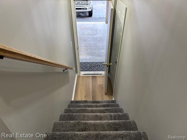 Building Photo - 51810 Lionel Ln