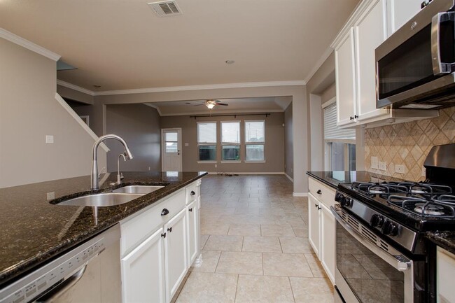 Building Photo - 2700 Auburn Chestnut Ln