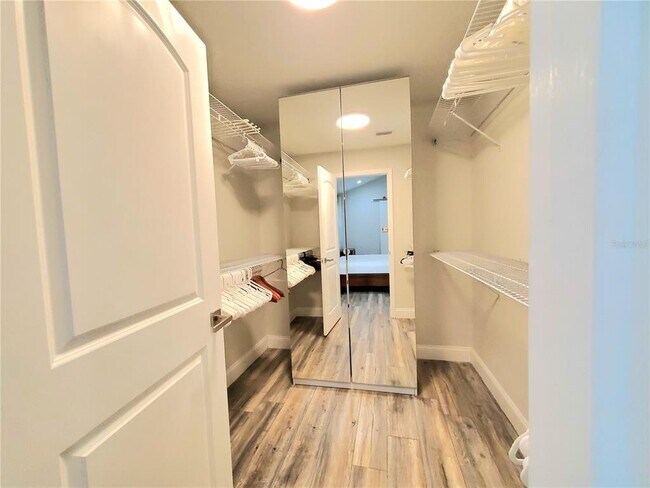 Building Photo - 6522 Hidden Beach Cir