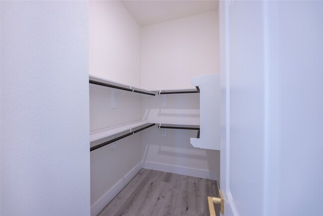 Building Photo - 5906 St Augustine St