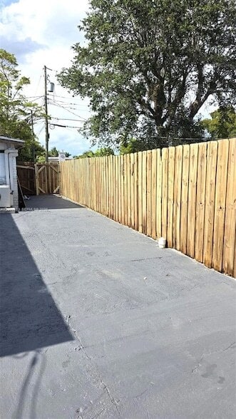 Building Photo - 10790 SW 46th St