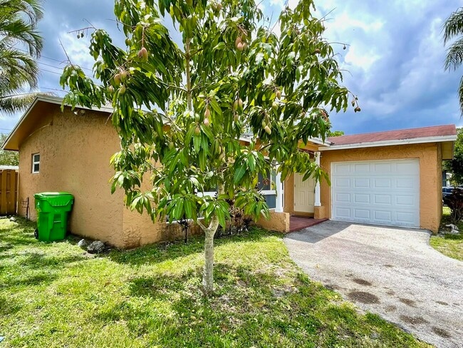 Building Photo - 11420 NW 35th St