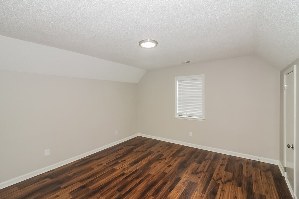 Building Photo - 803 Carianne Cove