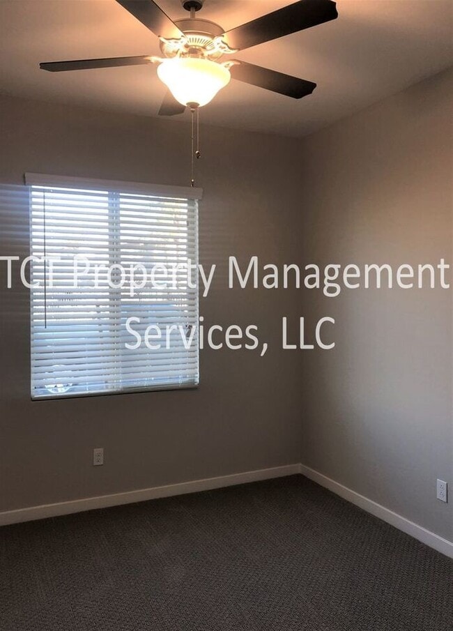 Building Photo - Gorgeous Home In Gated Gilbert Community!