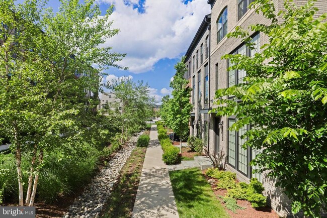 Building Photo - 42336 Zebulon Sq