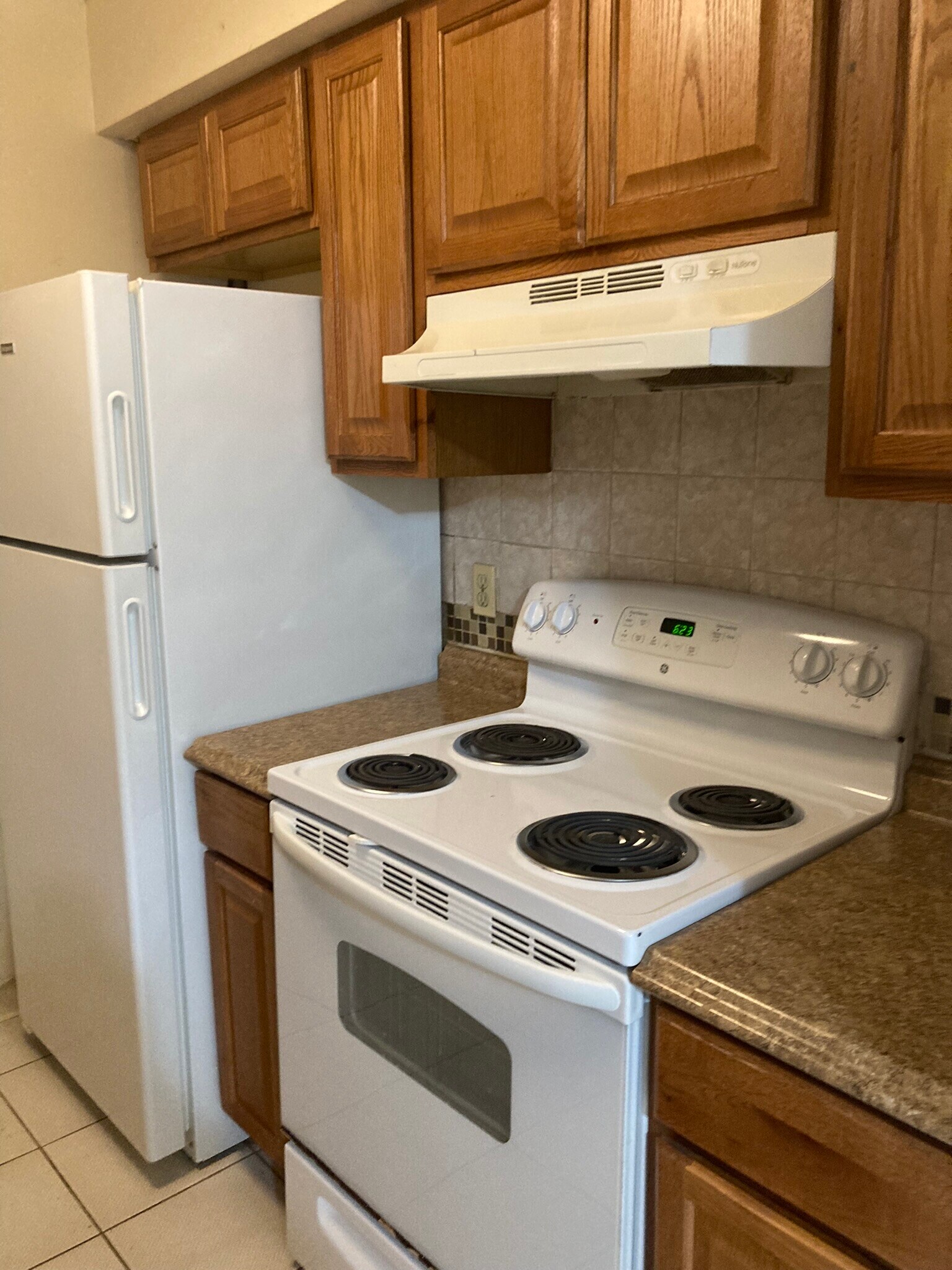 Building Photo - 16 Winter St