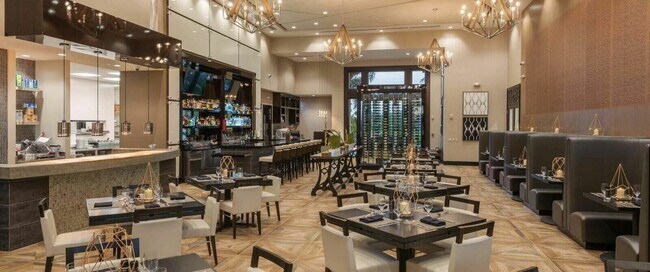 Building Photo - 9931 Bozzano Dr