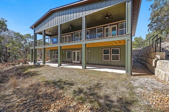 Building Photo - 3013 Clark Ave