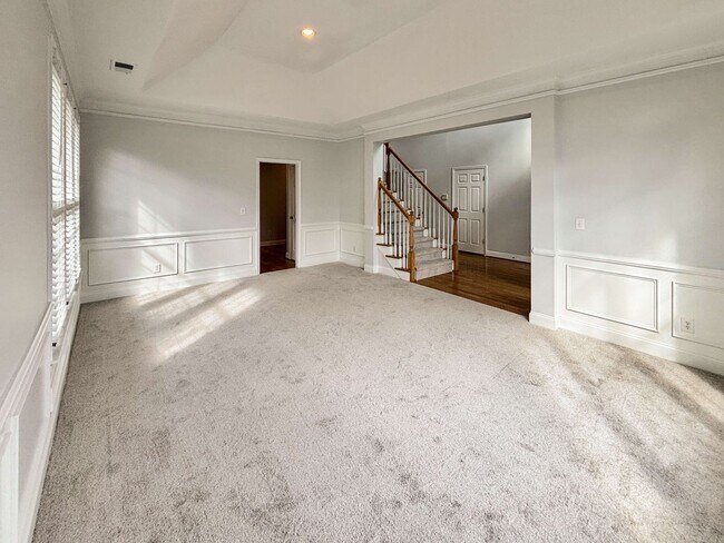 Building Photo - Gorgeous Home in Mableton
