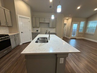 Large island & Pantry - 521 Peace Dr