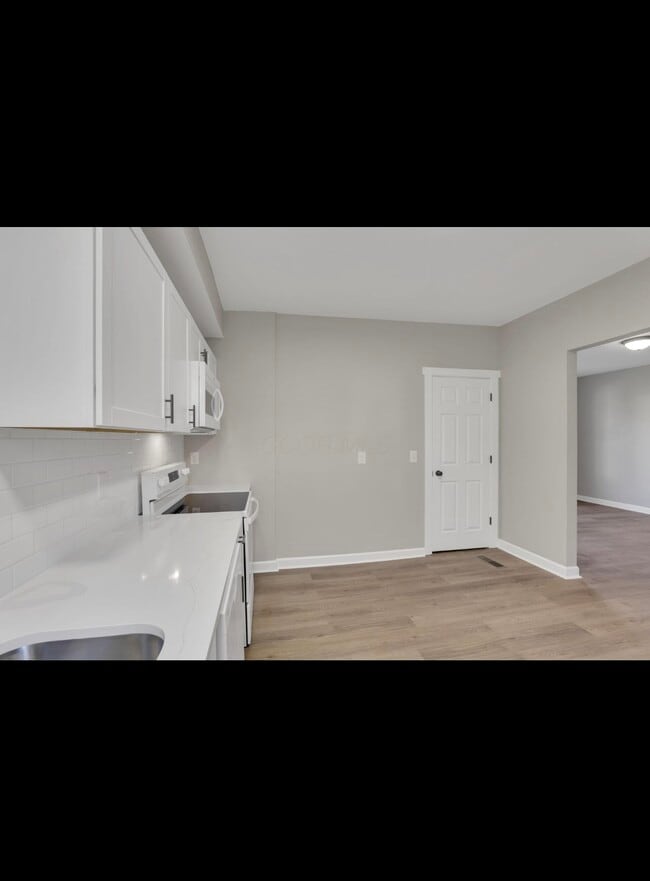 Building Photo - 109 E Williams Ave