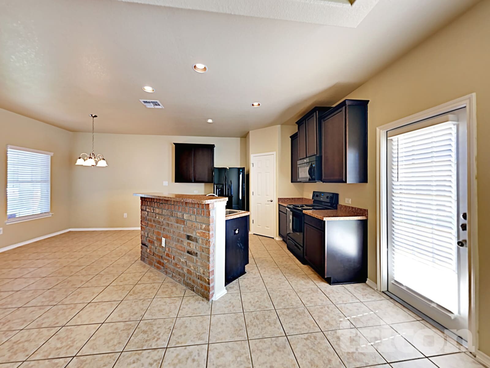 Building Photo - 3846 Bogie Way