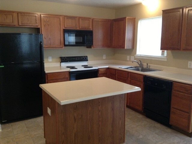 Building Photo - 5626 Portwood Pl