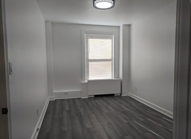 Building Photo - 140 Chestnut St