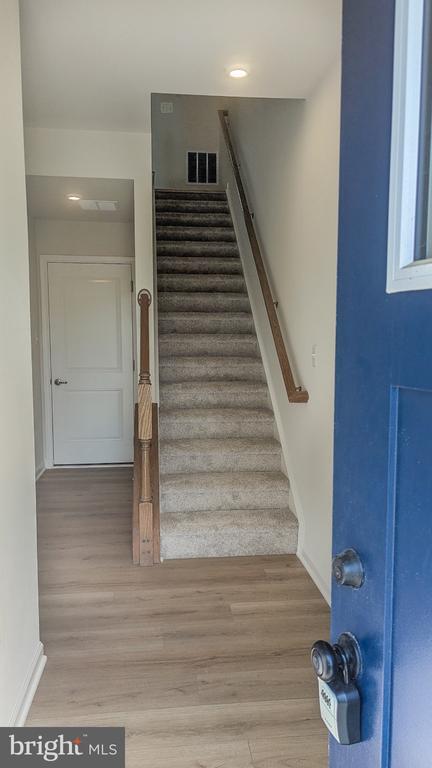 Building Photo - 9376 Tanfield Dr