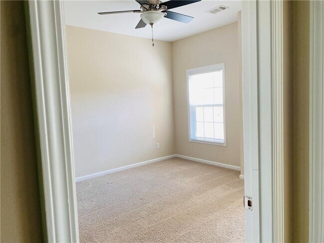 Building Photo - 12866 Deer Park Ln