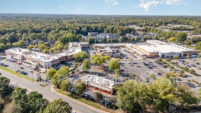 Building Photo - 6165 Meadow Rose Ln