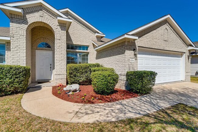 Building Photo - 1204 Utopia Ln