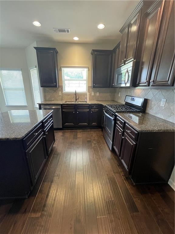 Building Photo - 5505 Bucknell Trace