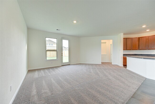 Building Photo - 6120 Whitewing Rd