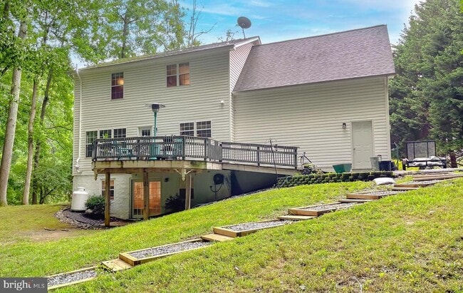 Building Photo - 2180 Oliver Dr