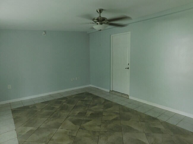 master bedroom - 4173 Highland Loop