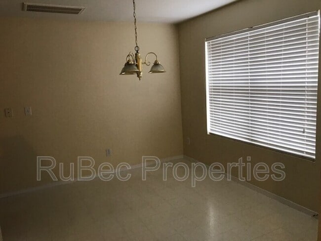 Building Photo - 8607 Westhope St