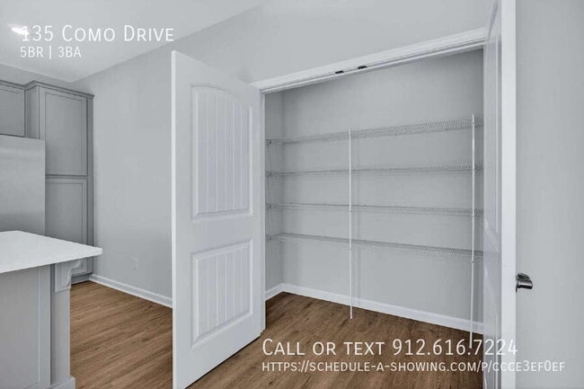 Building Photo - 135 Como Dr