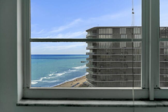 Building Photo - 750 N Ocean Blvd
