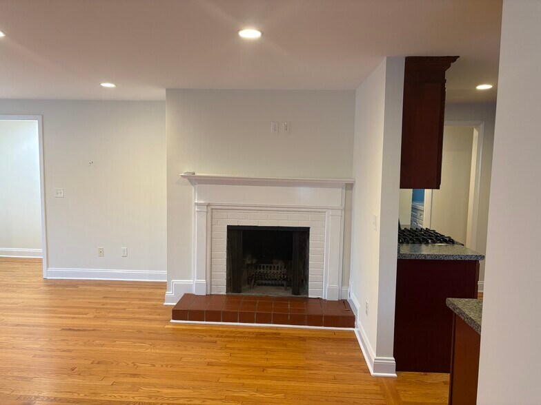 Building Photo - 602 Courtland Ave
