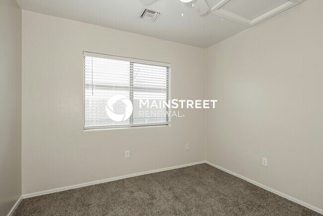 Building Photo - 3 Bedroom Pet-Friendly Home in TUCSON, AZ with Main Street Renewal