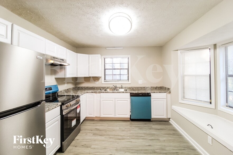 Building Photo - 1394 Cone Cir