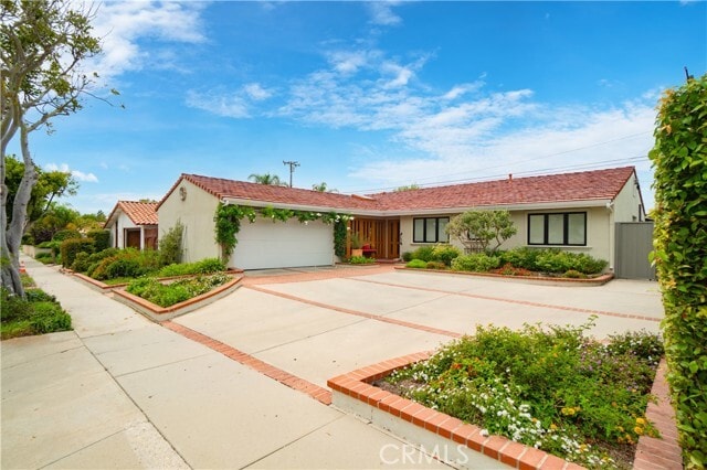 Building Photo - 28303 Golden Meadow Dr