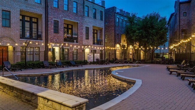 Building Photo - 2138 Aylesport Dr