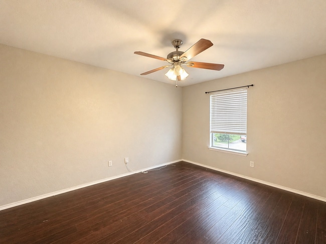 Building Photo - AVAILABLE NOW; APPLY AT OUR WEBSITE TODAY!!