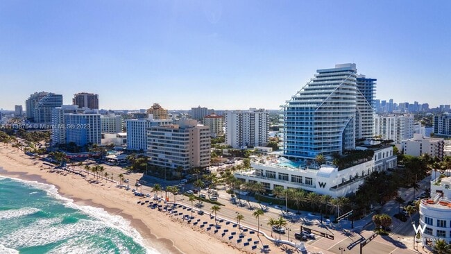 Building Photo - 3101 Bayshore Dr