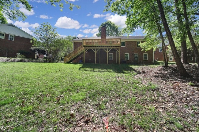 Building Photo - Charming Matthews Home for Rent!