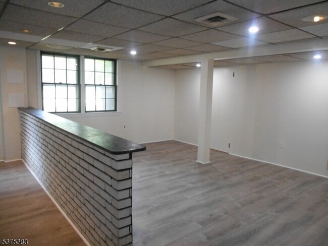 Building Photo - 4 Sage Dr
