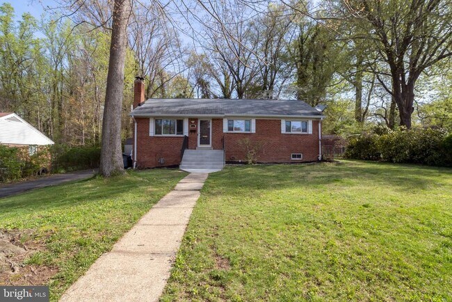 Building Photo - 3713 Lockwood Ln