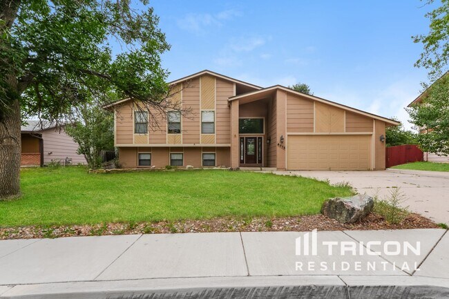 Building Photo - 4875 Old Farm Cir W
