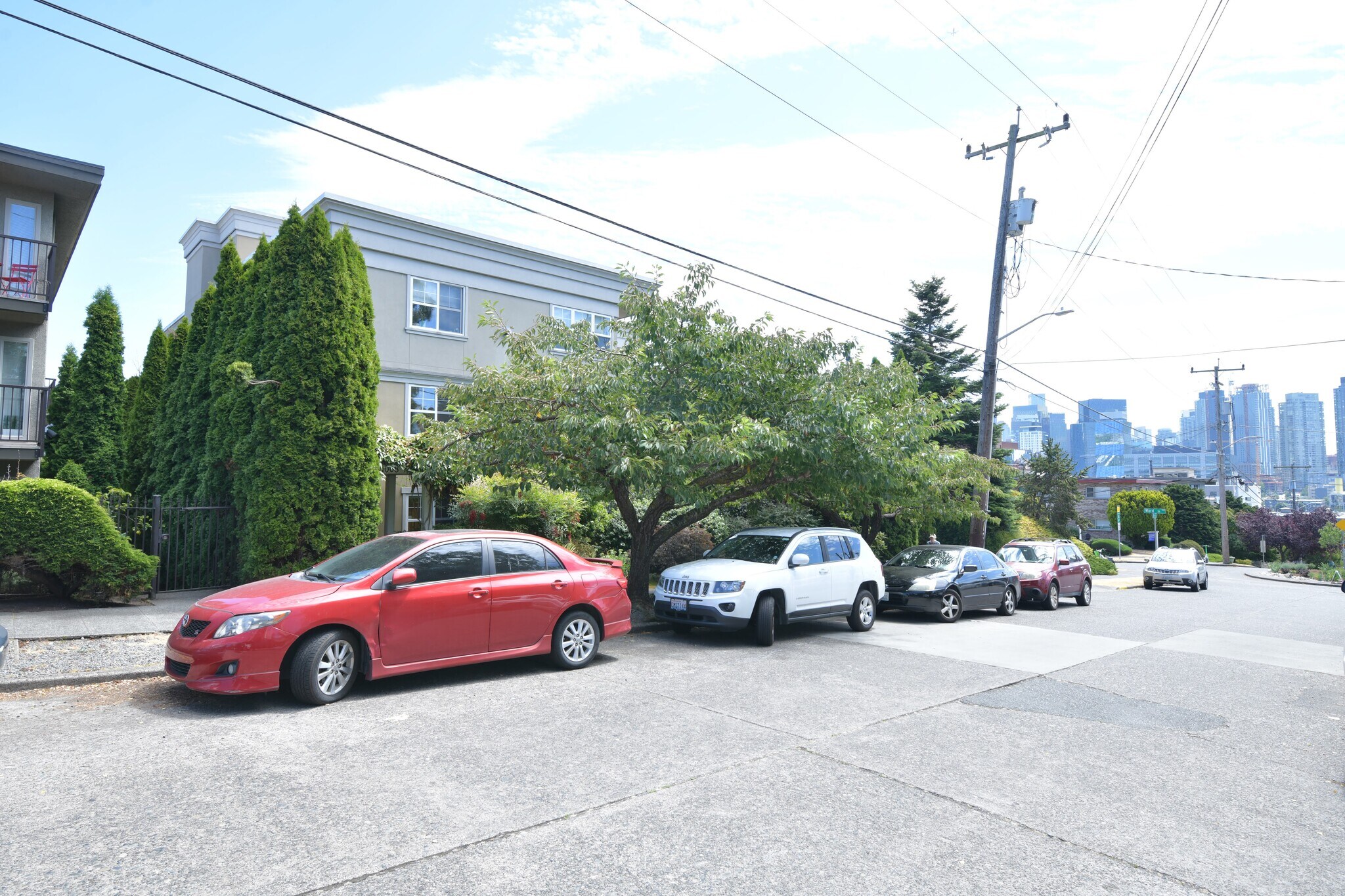 Building Photo - 1008 6th Ave N