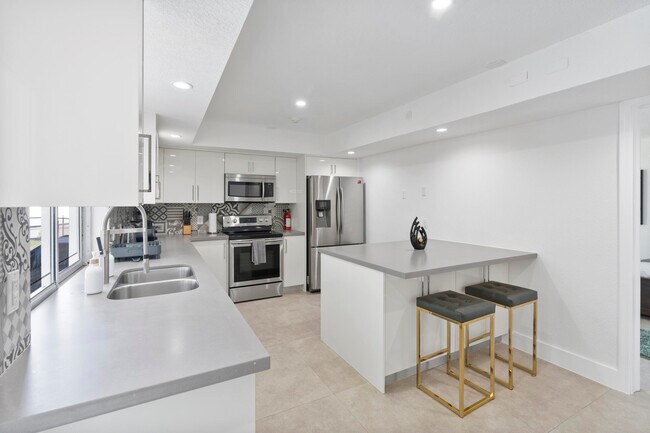 Building Photo - 3721 N 55th Ave