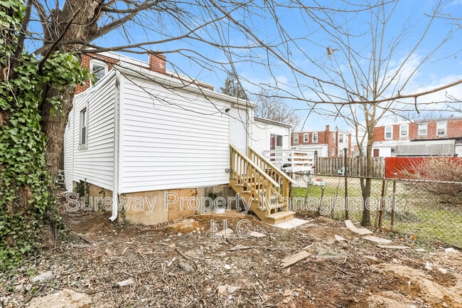 Building Photo - 447 Pusey Ave