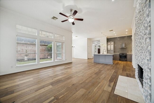 Building Photo - 1523 Orchard Park Dr