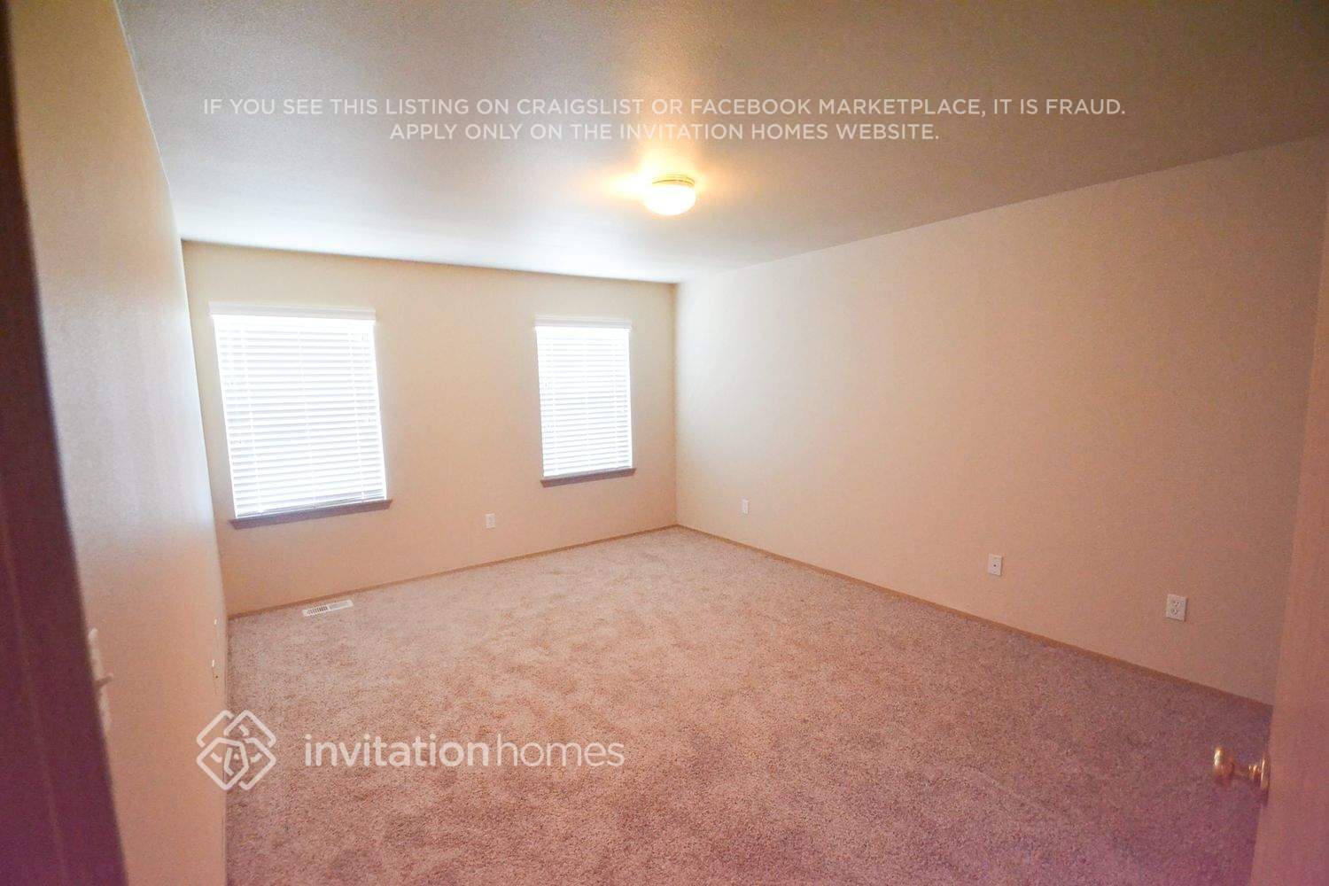 Building Photo - 1623 201st St E